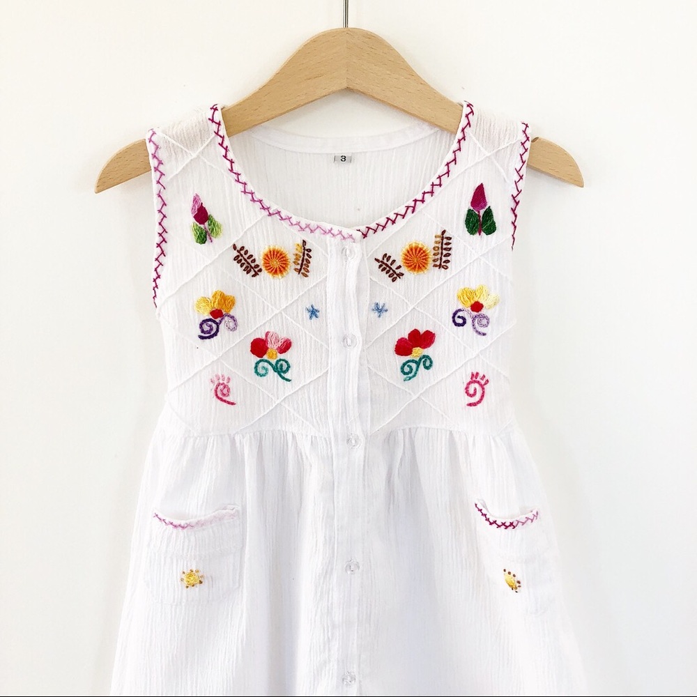100% cotton embroidered Ecuadorian dress size 3T - Picture 4 of 5